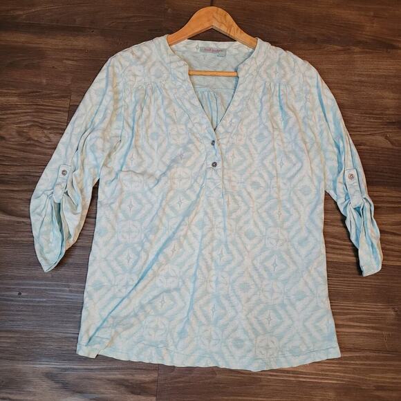 Fresh Produce Womens Geometric Print Shirt M Blue Pale V-neck Roll Tab Casual - Picture 1 of 7